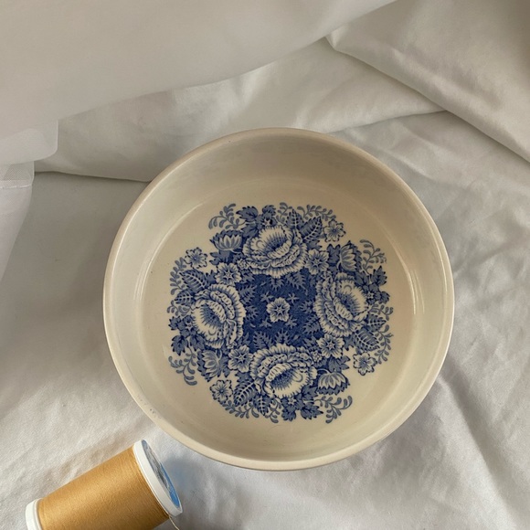 Display bowl - Picture 2 of 3